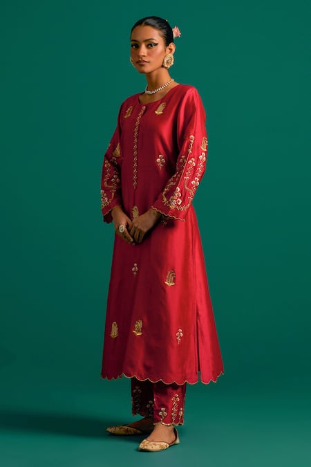 Shop Anantaa By Roohi Red Silk, Chanderi Sequins, Cut Work, Embroidery Split Resham Kurta Pant Set Online at Aza Fashions Shop_Anantaa By Roohi_Red Silk, Chanderi Sequins, Cut Work, Embroidery Split Resham Kurta Pant Set _Online_at_Aza_Fashions