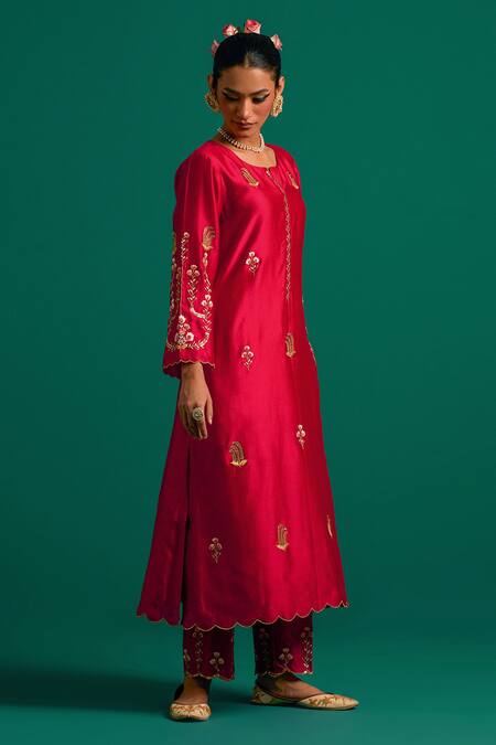 Anantaa By Roohi Red Silk, Chanderi Sequins, Cut Work, Embroidery Split Resham Kurta Pant Set at Aza Fashions Anantaa By Roohi_Red Silk, Chanderi Sequins, Cut Work, Embroidery Split Resham Kurta Pant Set _at_Aza_Fashions