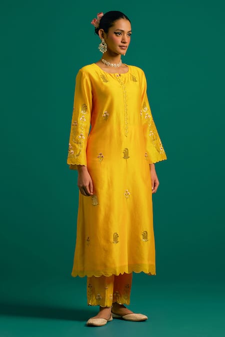 Shop_Anantaa By Roohi_Yellow Silk, Chanderi Sequins, Embroidery Split V-neck Hand Kurta And Pant Set _Online_at_Aza_Fashions