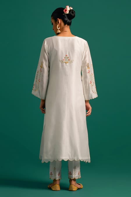 Shop_Anantaa By Roohi_Off White Silk, Chanderi Embroidery Split V-neck Kurta And Pant Set _at_Aza_Fashions