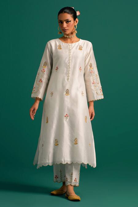 Buy_Anantaa By Roohi_Off White Silk, Chanderi Sequins, Cut Work, Embroidery Mandarin Kurta Pant Set _Online_at_Aza_Fashions