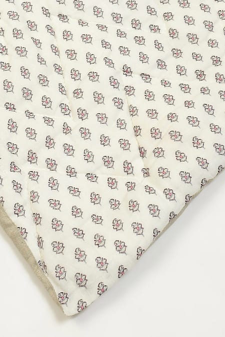 Buy_Ritu Kumar_Yellow Print Kashmiri Booti Single Bed Quilt_Online_at_Aza_Fashions