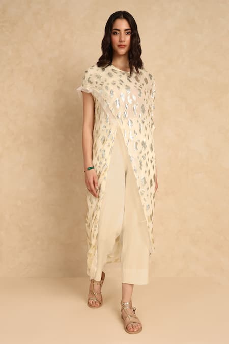 Style Junkiie_Cream Heavy Georgette Draped High Rise Pant _at_Aza_Fashions