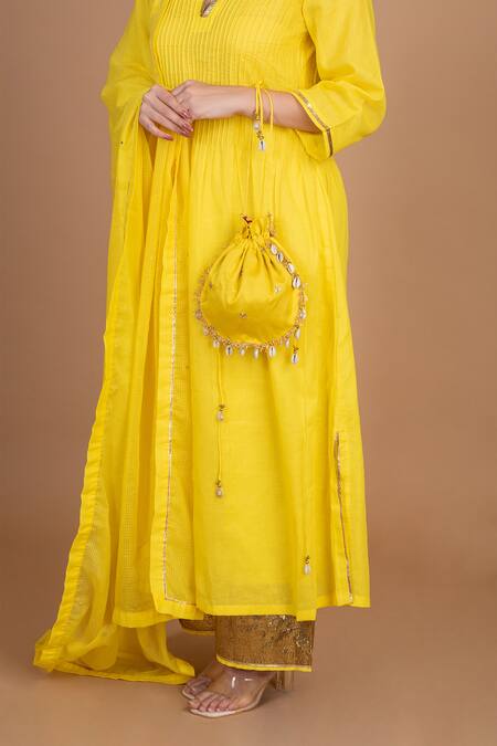 Kalakari By Akanksha_Yellow Cotton Round Neck Pintuck Pattern Kurta Palazzo Set _at_Aza_Fashions