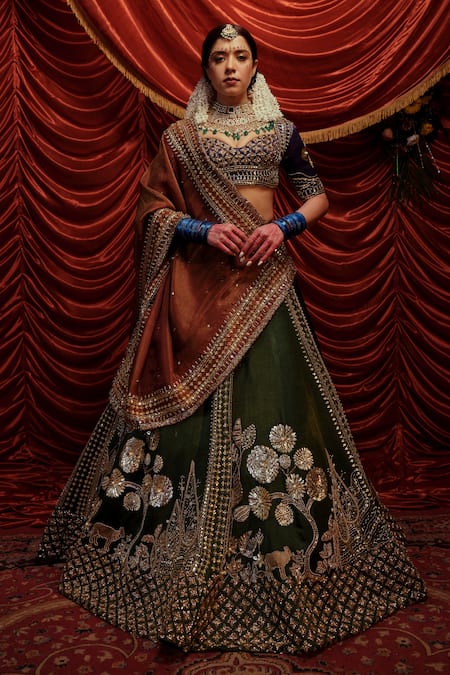 Buy Dark Green Heavy Embroidered Designer Bridal Lehenga Choli | Bridal  Lehenga Choli