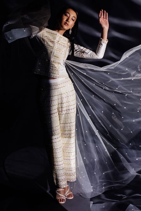 Buy_Madzin_White Silk Embroidery Round Neck Aari Jacket With Pant _Online_at_Aza_Fashions
