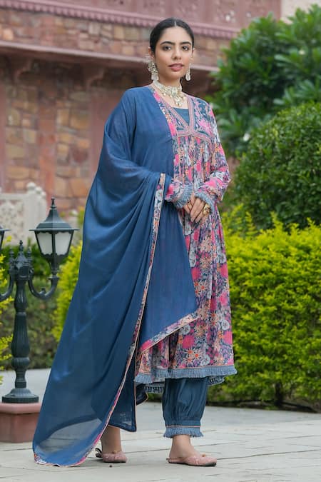 BAIRAAS Blue Kurta And Dupatta Chinnon Printed Floral Blunt V Neck Flower Pant Set 