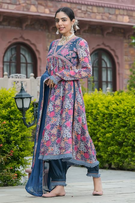 Bairaas_Blue Chiffon, Satin Tassels, Embroidery V-neck Flower Print Kurta Pant Set _Online_at_Aza_Fashions