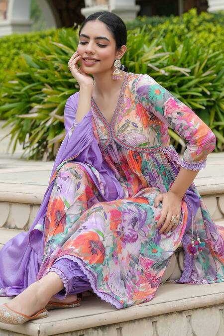 Buy_Bairaas_Purple Anarkali And Dupatta Chinnon Embroidery Blossom V Neck Pattern Salwar Set