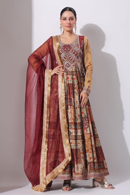 BAIRAAS Maroon Anarkali Dola Silk Flower U Neck Embellished Yoke With Dupatta