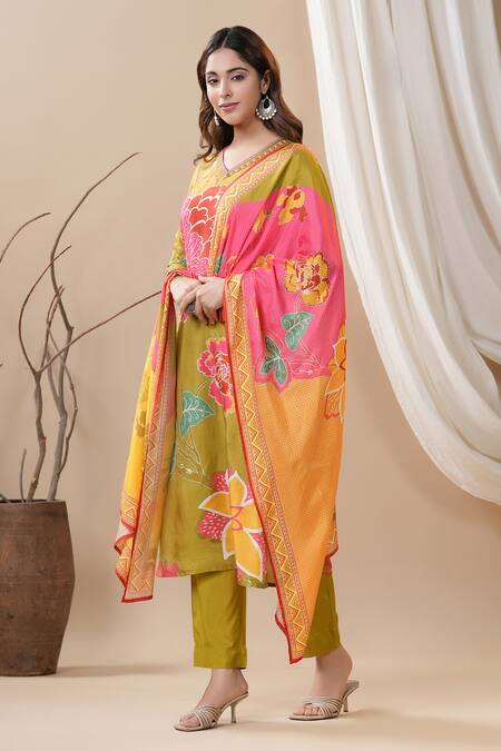 Bairaas_Green Kurta And Dupatta Muslin Printed Floral Pattern V Neck Straight Set_at_Aza_Fashions