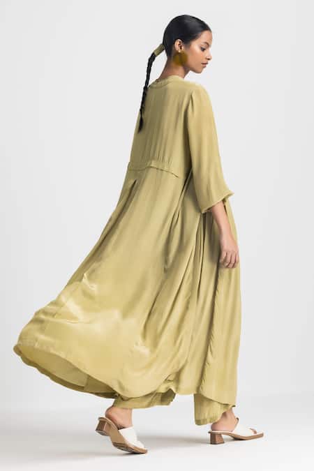 Shop Three Green Crepe Plain Round Neck Moss Front Buttoned Jacket Pant Set at Aza Fashions Shop_Three_Green Crepe Plain Round Neck Moss Front Buttoned Jacket Pant Set _at_Aza_Fashions