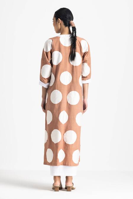 Shop Three Pink Handloom Cotton, Poplin Applique Round Neck Circular Dress at Aza Fashions Shop_Three_Pink Handloom Cotton, Poplin Applique Round Neck Circular Dress _at_Aza_Fashions