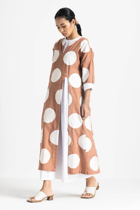 Buy Three Pink Handloom Cotton, Poplin Applique Round Neck Circular Dress Online at Aza Fashions Buy_Three_Pink Handloom Cotton, Poplin Applique Round Neck Circular Dress _Online_at_Aza_Fashions