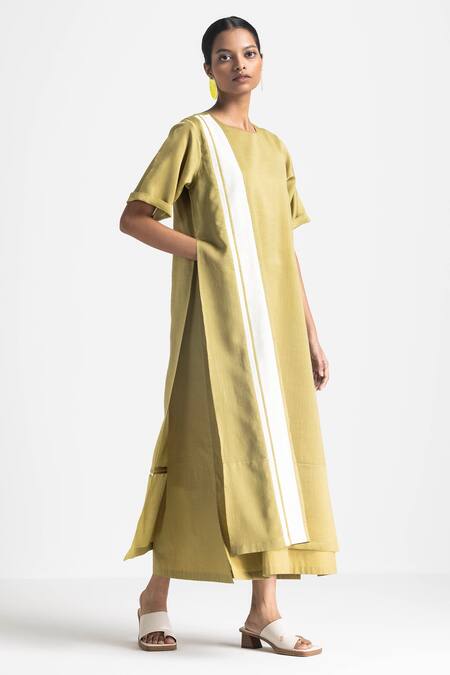Three Green Chanderi, Poplin Applique Round Neck Double Layer Midi Dress Online at Aza Fashions Three_Green Chanderi, Poplin Applique Round Neck Double Layer Midi Dress _Online_at_Aza_Fashions