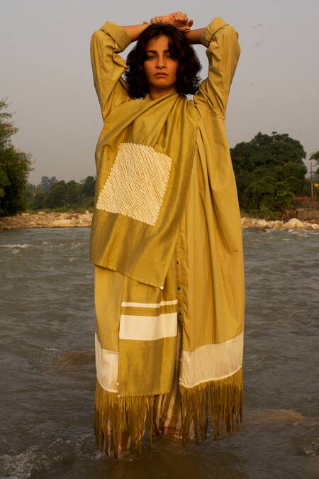 Three Green Poplin Solid Round Collar Fringed Hem Shirt Tunic Online at Aza Fashions Three_Green Poplin Solid Round Collar Fringed Hem Shirt Tunic _Online_at_Aza_Fashions