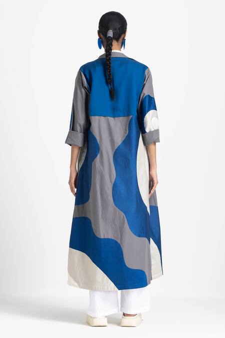 Shop Three White Poplin Solid Shirt Collar Straight Tunic at Aza Fashions Shop_Three_White Poplin Solid Shirt Collar Straight Tunic _at_Aza_Fashions