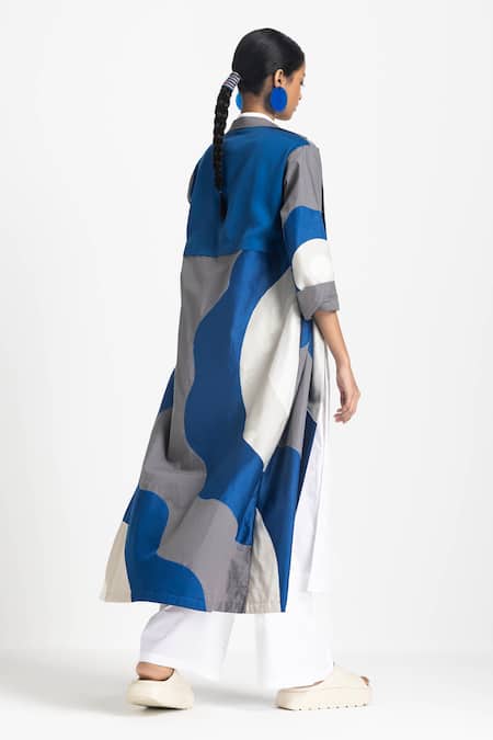 Buy Three White Poplin Solid Shirt Collar Straight Tunic Online at Aza Fashions Buy_Three_White Poplin Solid Shirt Collar Straight Tunic _Online_at_Aza_Fashions