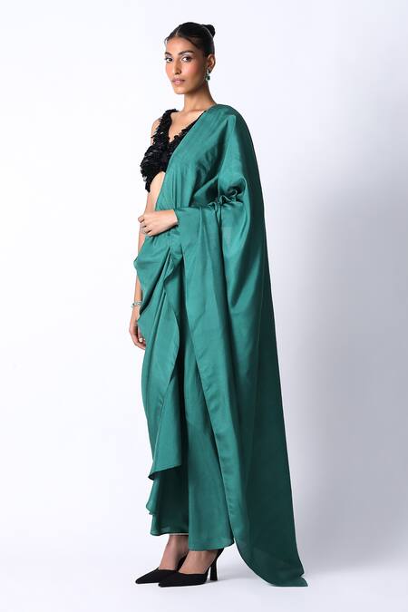Buy_431-88 By Shweta Kapur_Green Silk, Cotton Sequins V-neck Solid Pre Draped Saree With Embellished Blouse_Online_at_Aza_Fashions