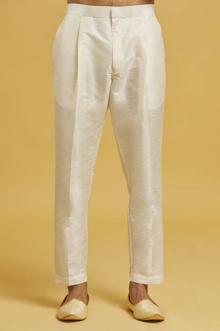 Rng Safawala_Yellow Cotton, Silk Embroidery Chikankari Floral Kurta Set_at_Aza_Fashions