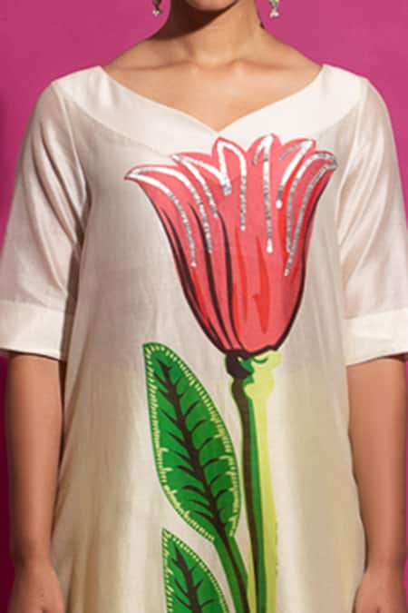 Shop_Saksham & Neharicka_Ivory Chanderi Sequins V-neck Champa Hand Painted Kurta _Online_at_Aza_Fashions