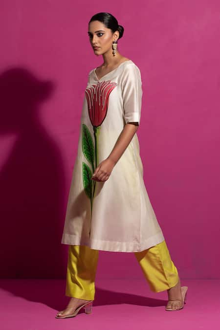 Saksham & Neharicka_Ivory Chanderi Sequins V-neck Champa Hand Painted Kurta _at_Aza_Fashions
