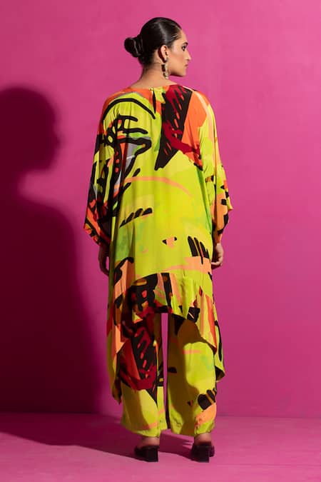 Shop Saksham & Neharicka Multi Color Crepe Round Neck Behroopiya Abstract Print Kurta With Pant at Aza Fashions Shop_Saksham & Neharicka_Multi Color Crepe Round Neck Behroopiya Abstract Print Kurta With Pant _at_Aza_Fashions