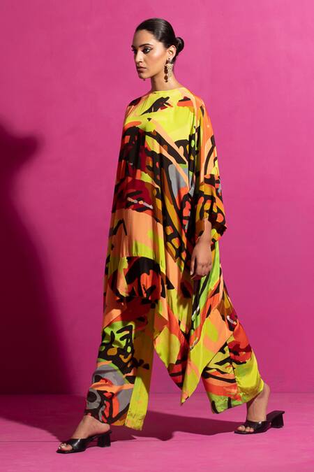 Saksham & Neharicka Multi Color Crepe Round Neck Behroopiya Abstract Print Kurta With Pant at Aza Fashions Saksham & Neharicka_Multi Color Crepe Round Neck Behroopiya Abstract Print Kurta With Pant _at_Aza_Fashions