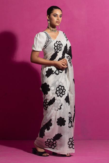 Buy Saksham & Neharicka Ivory Cotton, Muslin Patchwork Nirjhara Saree With Unstitched Blouse Fabric Online at Aza Fashions Buy_Saksham & Neharicka_Ivory Cotton, Muslin Patchwork Nirjhara Saree With Unstitched Blouse Fabric _Online_at_Aza_Fashions