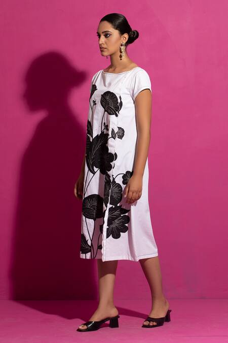 Saksham & Neharicka Ivory Cotton, Muslin Embroidery Boat Neck Daffodil Applique Midi Dress Online at Aza Fashions Saksham & Neharicka_Ivory Cotton, Muslin Embroidery Boat Neck Daffodil Applique Midi Dress _Online_at_Aza_Fashions