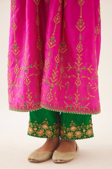 Buy Kora Fuchsia , Organza Sequins, Beads, Embroidery V-neck Kurta Pant Set Online at Aza Fashions Buy_Kora_Fuchsia , Organza Sequins, Beads, Embroidery V-neck Kurta Pant Set _Online_at_Aza_Fashions