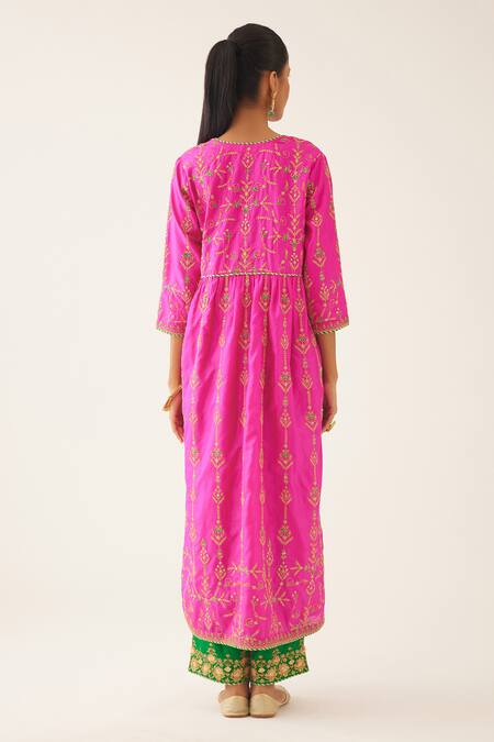 Shop Kora Fuchsia , Organza Sequins, Beads, Embroidery V-neck Kurta Pant Set at Aza Fashions Shop_Kora_Fuchsia , Organza Sequins, Beads, Embroidery V-neck Kurta Pant Set _at_Aza_Fashions