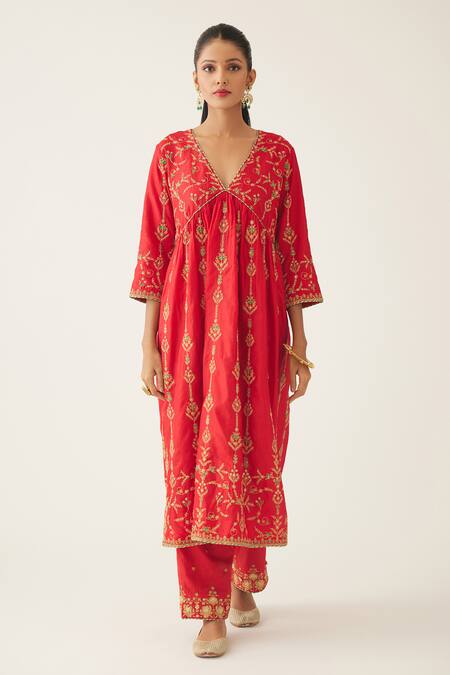Kora_Red , Organza Embroidery, Sequins V-neck Dori Kurta Pant Set _Online_at_Aza_Fashions