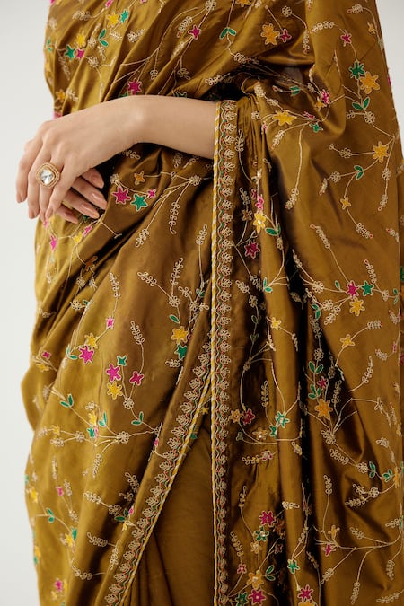 Buy_Kora_Gold Silk, Cotton Beads, Sequins V-neck Embroidered Saree With Blouse _Online_at_Aza_Fashions