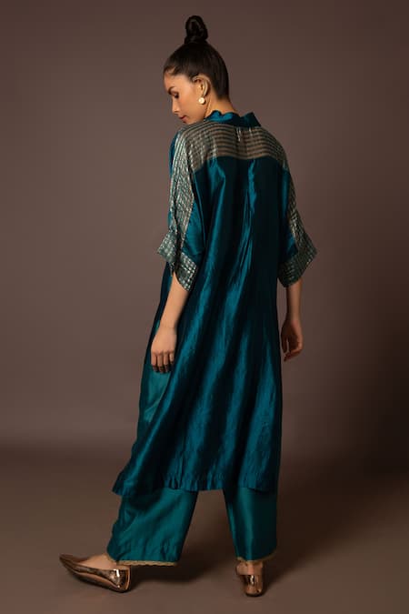 Myoho Hand Embroidered Kurta & Pant Set 