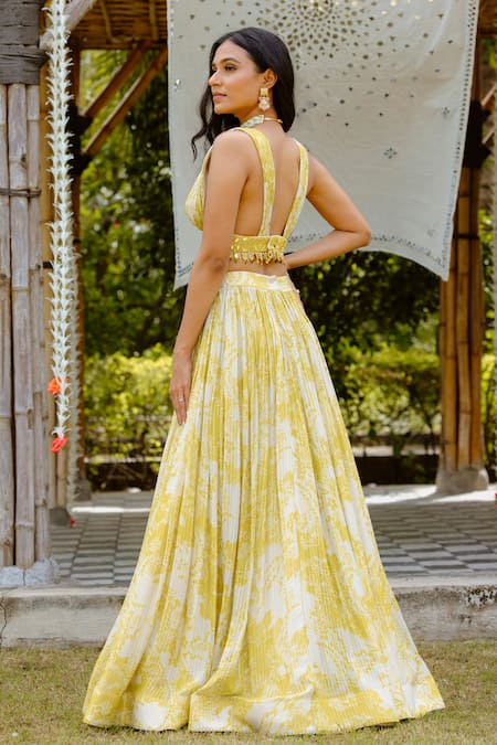 Vana Ethnics Yellow Viscose, Georgette, Crepe Mirrors, Daffodil Print Lehenga Blouse Set Online at Aza Fashions Vana Ethnics_Yellow Viscose, Georgette, Crepe Mirrors, Daffodil Print Lehenga Blouse Set _Online_at_Aza_Fashions
