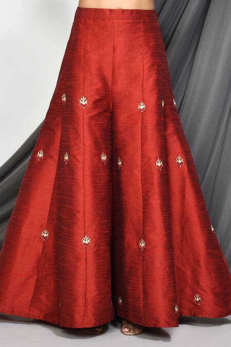 Samyukta Singhania_Maroon Silk, Chiffon Zari, Embroidery Bloom Motif Resham Kurta Sharara Set _Online_at_Aza_Fashions