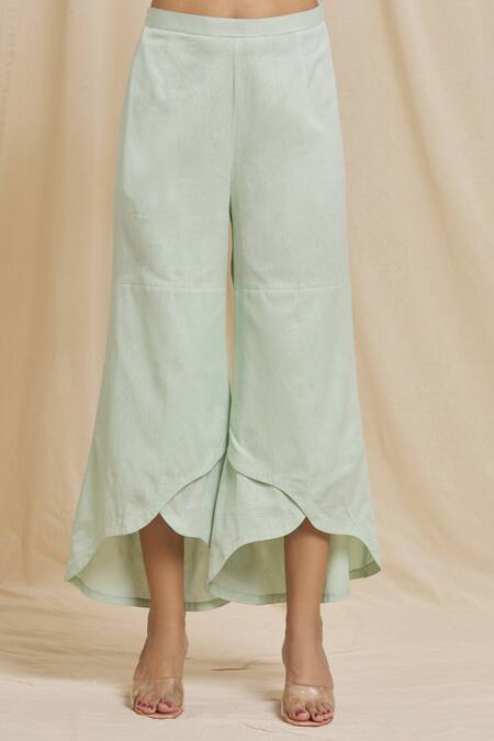 Tarini Vij Green Linen, Cotton Embroidery Keyhole Neck Rosa Garden Kurta With Pant at Aza Fashions Tarini Vij_Green Linen, Cotton Embroidery Keyhole Neck Rosa Garden Kurta With Pant _at_Aza_Fashions