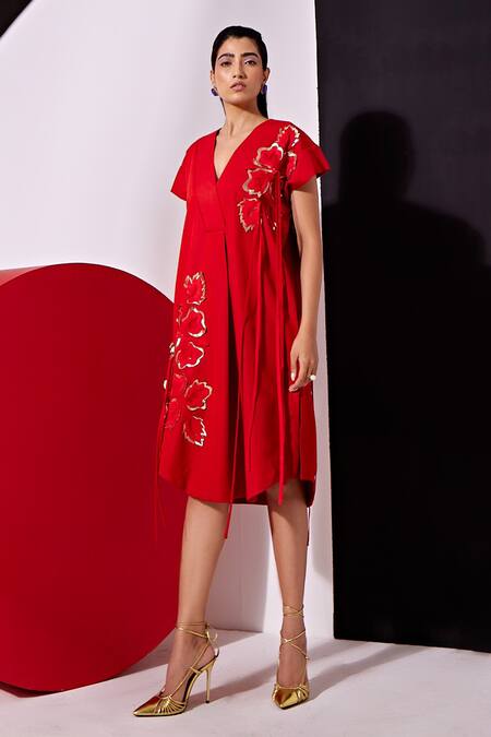 Buy Vidhi Wadhwani Red Cotton Embroidery V-neck Foliage Applique Midi Dress Online at Aza Fashions Buy_Vidhi Wadhwani_Red Cotton Embroidery V-neck Foliage Applique Midi Dress _Online_at_Aza_Fashions