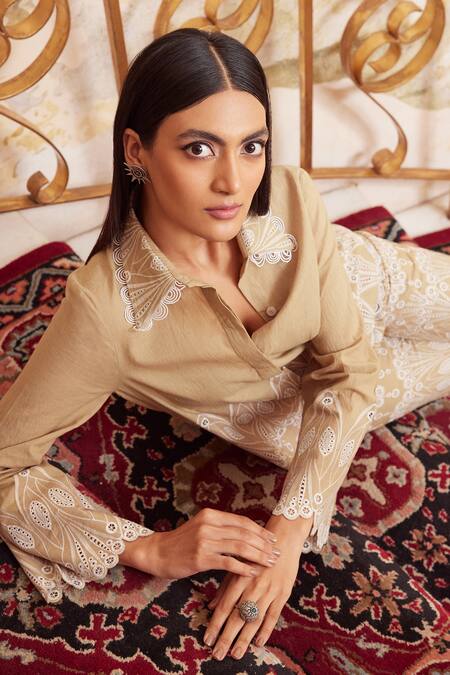 Shop Qala Clothing Green Cotton Embroidery Shawl Neck Hosana Floral Schiffli Shirt With Pant Online at Aza Fashions Shop_Qala Clothing_Green Cotton Embroidery Shawl Neck Hosana Floral Schiffli Shirt With Pant _Online_at_Aza_Fashions