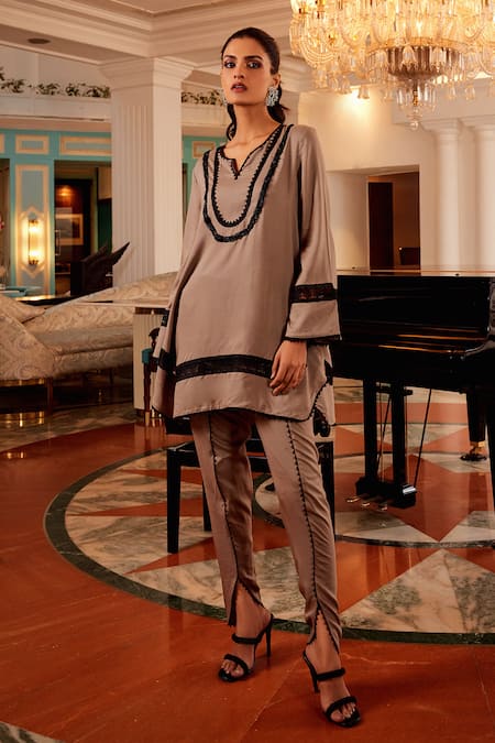 QALA CLOTHING Grey Cotton Cambric Embellished Lace Notched Safar Rosa Kurta And Dhoti Pant Set