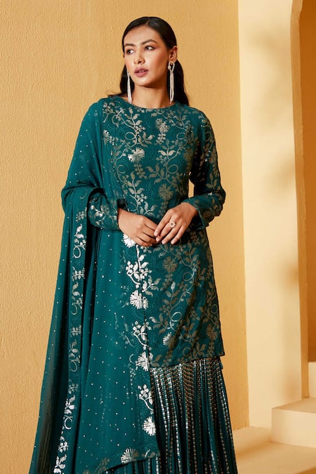 Buy_Suruchi Parakh_Green Organza, Georgette Sequins Round Neck Stripe Work Lehenga Set _Online_at_Aza_Fashions