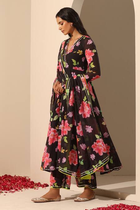 Buy_Pomcha Jaipur_Black Georgette Gota Patti V-neck Gul Gulaab Embroidered Anarkali Pant Set _Online_at_Aza_Fashions