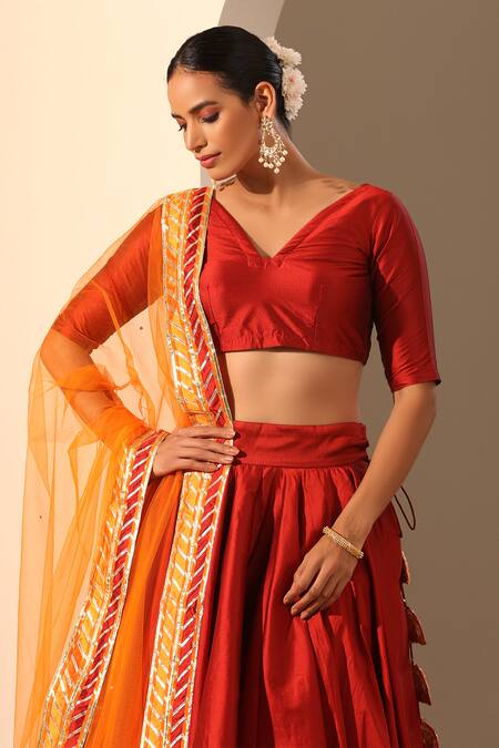 Buy_Pomcha Jaipur_Red Taffeta, Net Tassels, Gota Patti V-neck Gul Solid Lehenga Set _Online_at_Aza_Fashions
