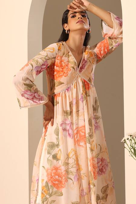 Shop_Pomcha Jaipur_Peach Georgette, Cotton, Silk Gul Ruhani Floral Pattern Kurta And Pant Set _Online_at_Aza_Fashions