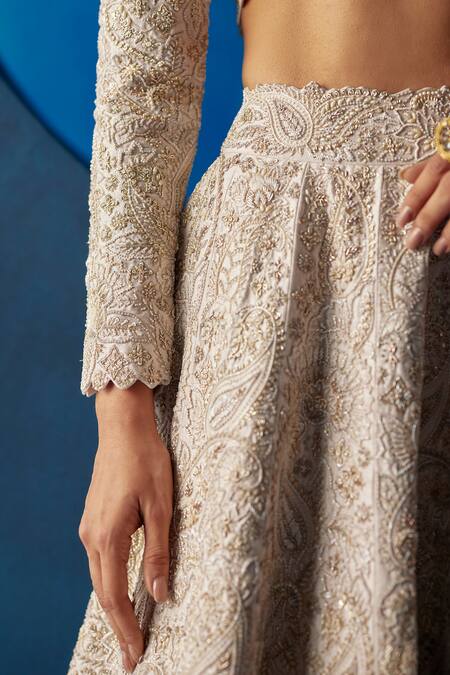 Shop Mrunalini Rao Off White Silk, Organza Pearls, Embroidery V-neck Noor Hand Bridal Lehenga Set Online at Aza Fashions Shop_Mrunalini Rao_Off White Silk, Organza Pearls, Embroidery V-neck Noor Hand Bridal Lehenga Set _Online_at_Aza_Fashions