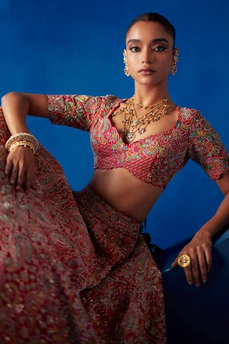 Mrunalini Rao Red , Organza Zari, Embroidery V-neck Ahvi Raw Bridal Lehenga Set Online at Aza Fashions Mrunalini Rao_Red , Organza Zari, Embroidery V-neck Ahvi Raw Bridal Lehenga Set _Online_at_Aza_Fashions
