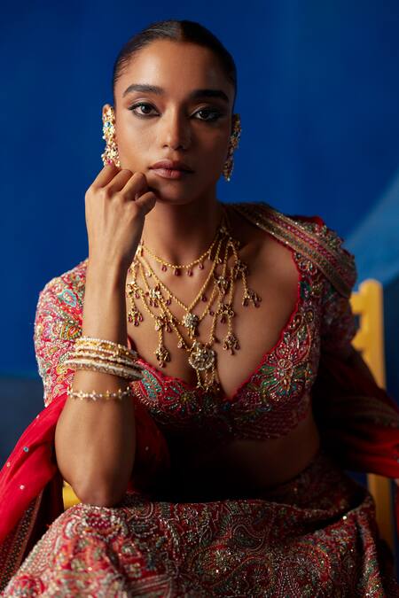 Mrunalini Rao Red , Organza Zari, Embroidery V-neck Ahvi Raw Bridal Lehenga Set at Aza Fashions Mrunalini Rao_Red , Organza Zari, Embroidery V-neck Ahvi Raw Bridal Lehenga Set _at_Aza_Fashions