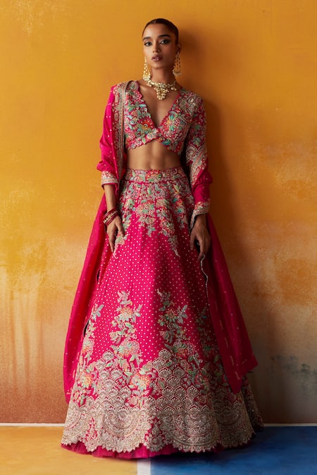 Photo of Light pink and red lehenga with scalloped edge | Bridal wear, Red  lehenga, Indian bridal