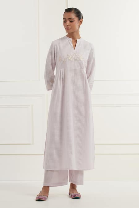 Kamaltaas Hand Embroidered Yoke Kurta With Pant 